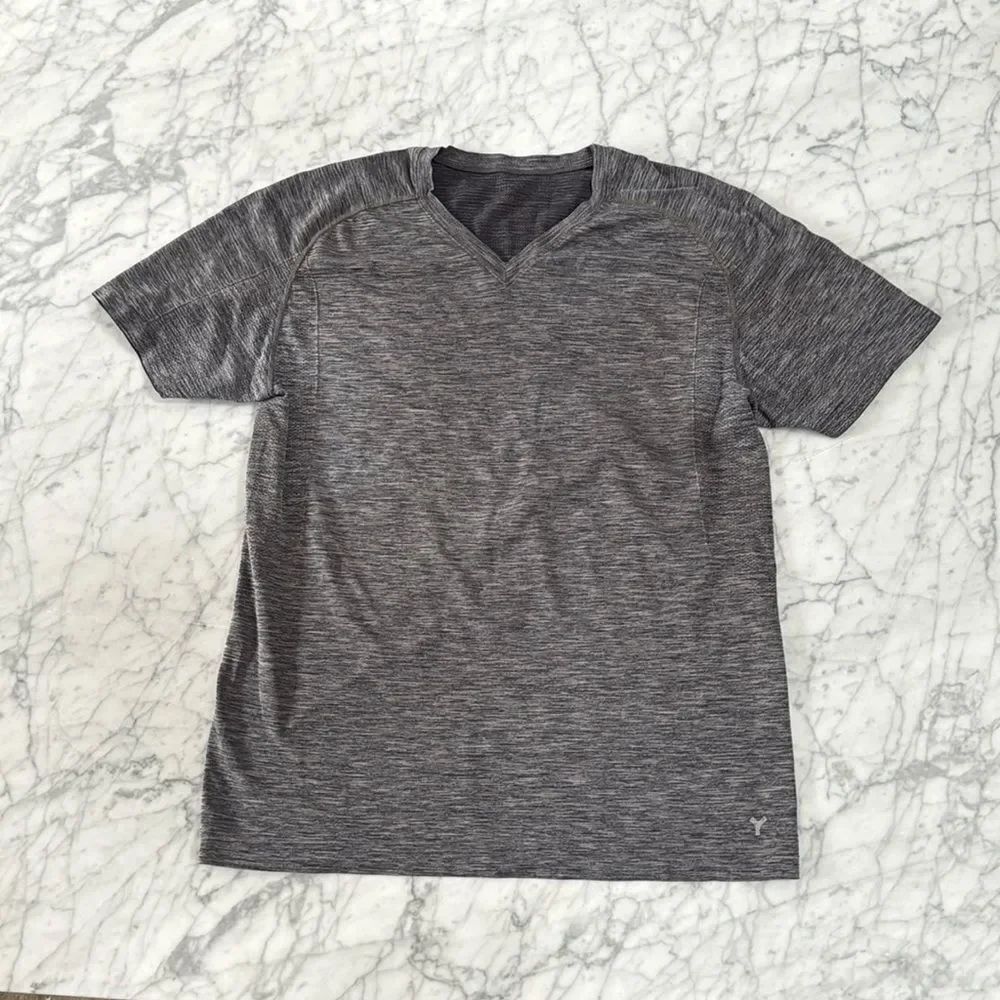 Y Athletics V Neck Athletic Shirt Mens L Gray